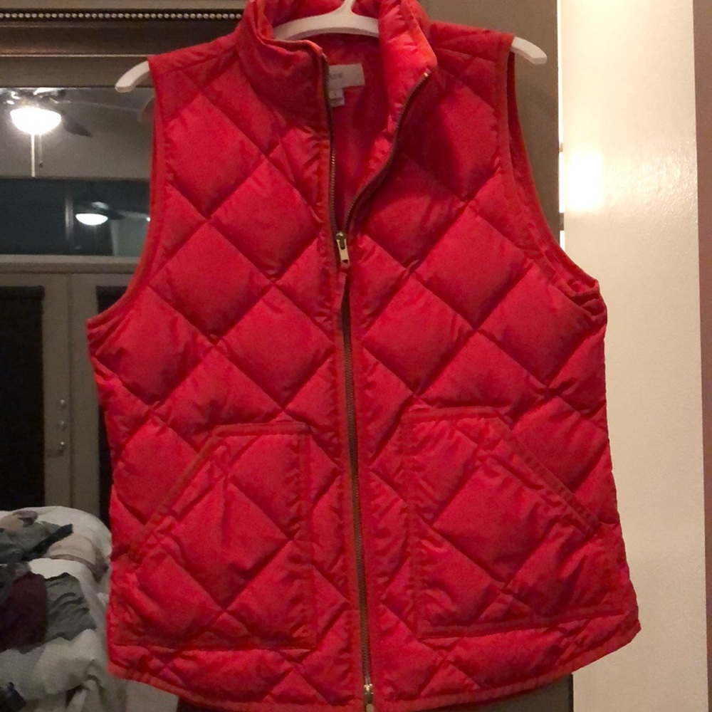 Women’s red Jcrew vest. Size small